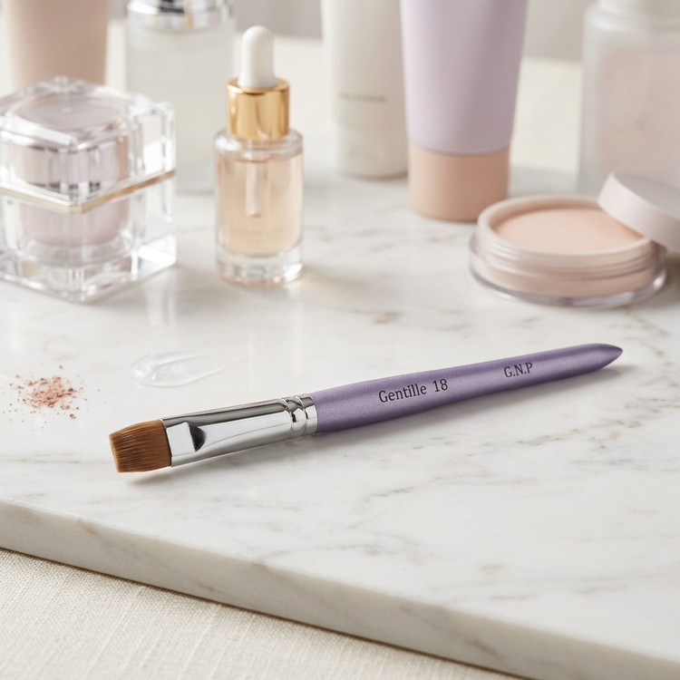 قلم سر تخت کاشت ژل و پلیژل جنتایل مدل ۱۸ - برند G.N.P با موی طبیعی سمور (Gentille 18 Gel Nail Brush)